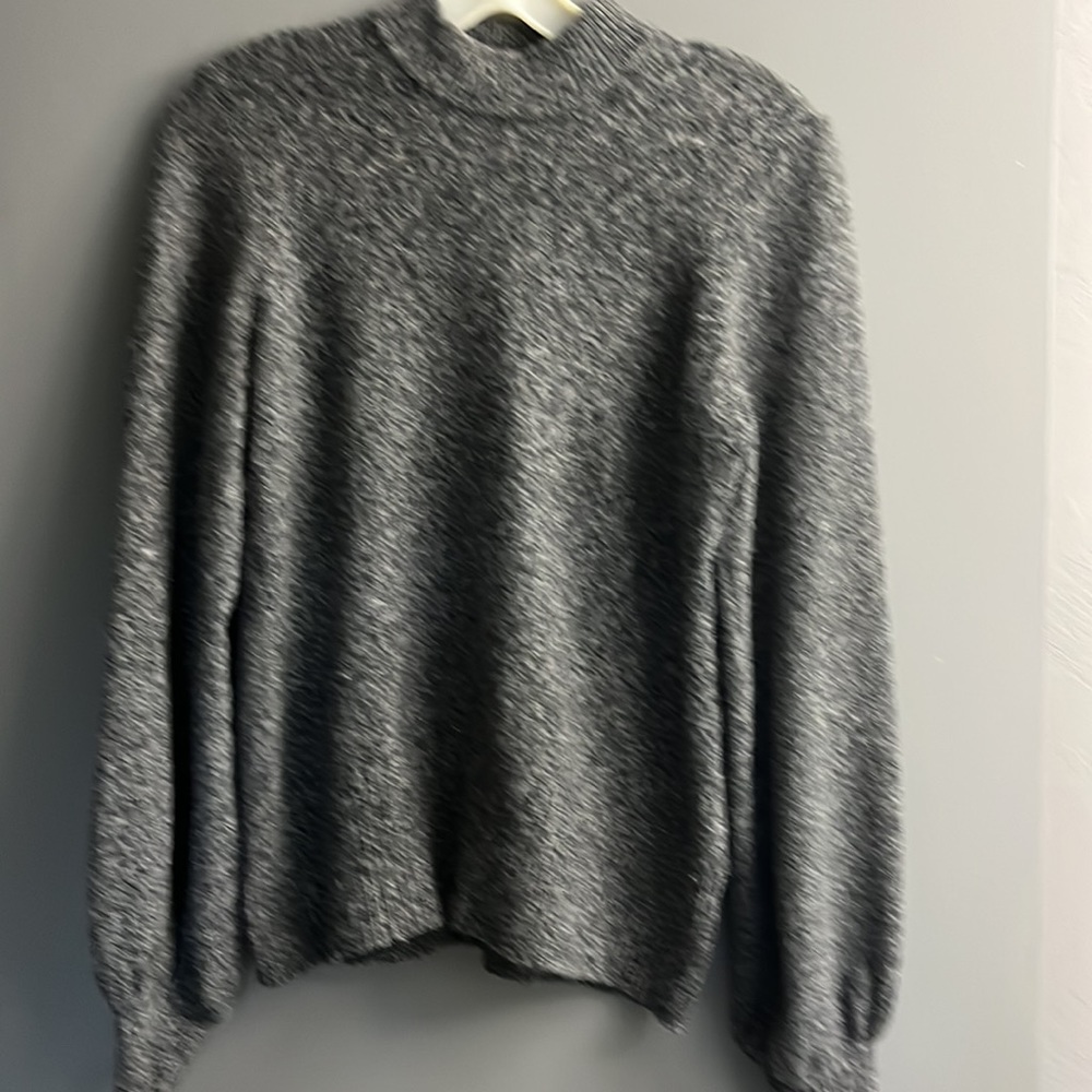 Marled Soft Heather Gray Turtleneck Sweater, Balloon Sleeves, Super Soft, Size M